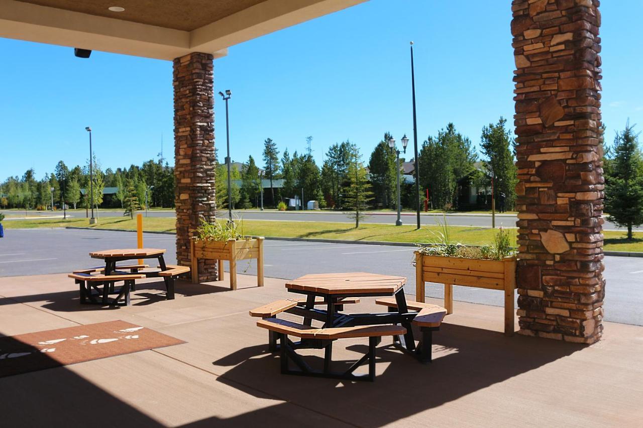 Yellowstone Park Hotel West Yellowstone Exterior foto